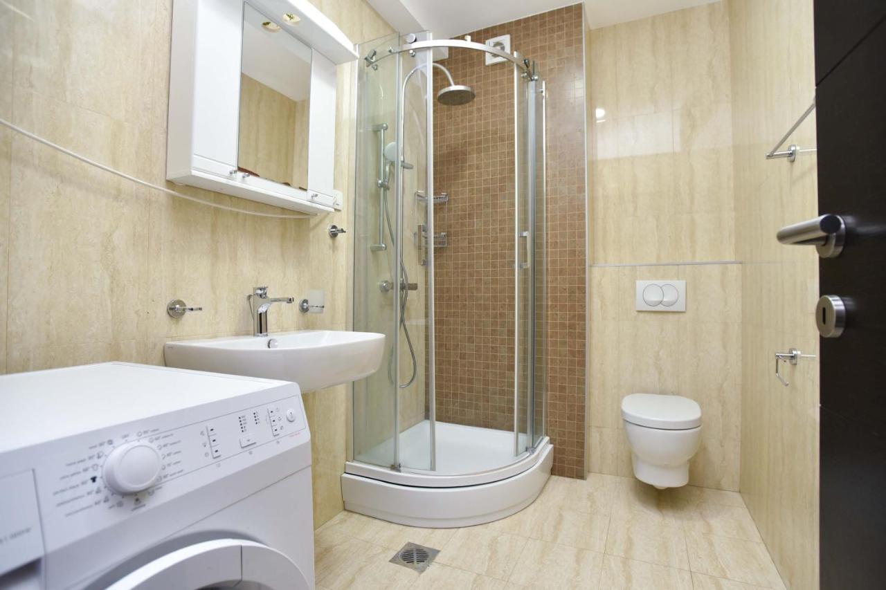 Lena I Laki Apartment *