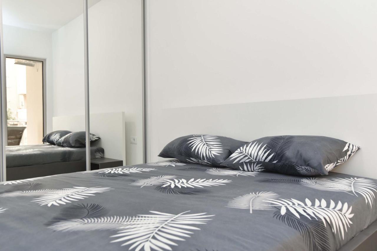 Lena I Laki Apartment Budva